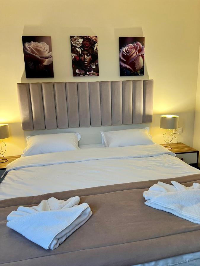 Floral Boutique Hotel Pleven Exterior foto
